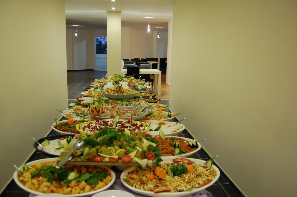 Mersin Green Tower Suites ميزيتلي المظهر الخارجي الصورة